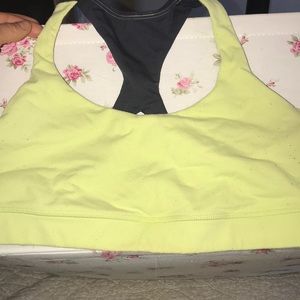 Lululemon sports bra